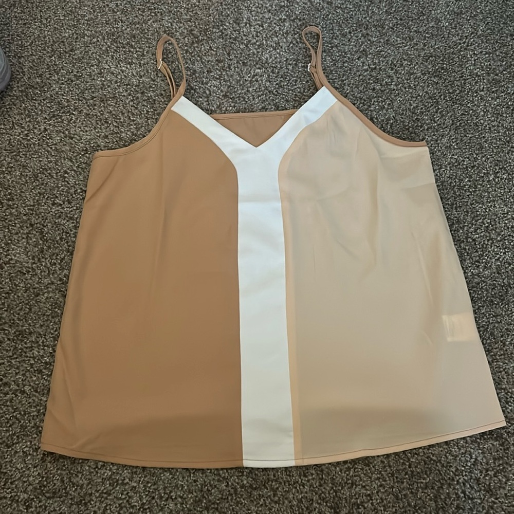 NWOT SHEIN tan and white cami top - small
